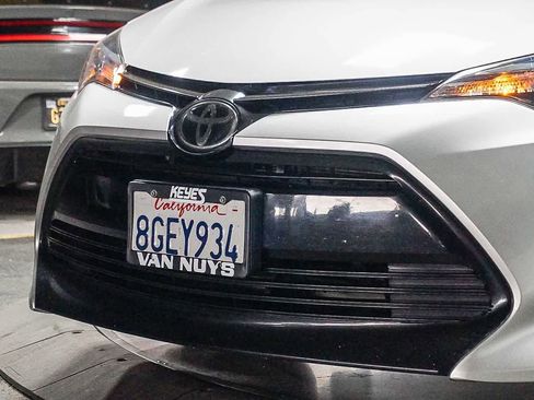 Used 2018 Toyota Corolla L w/ Body Protection Package FWD image 5