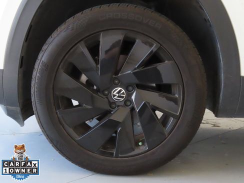 Used 2024 Volkswagen Atlas SE image 30