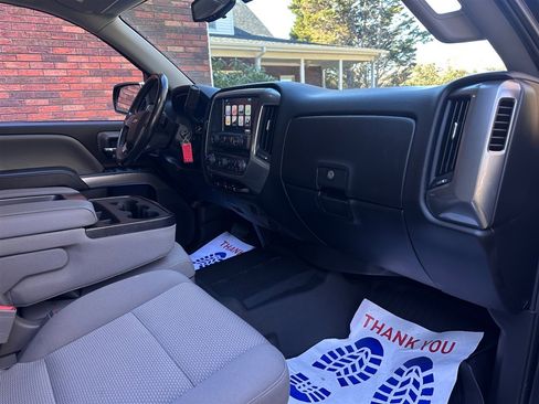 Used 2018 Chevrolet Silverado 1500 LT w/ All Star Edition image 51