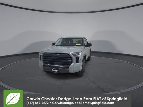 Used 2024 Toyota Tundra Limited AWD/4WD image 4