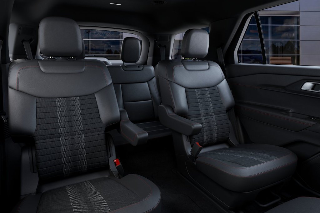 New 2027 Ford Explorer ST-Line w/ Premium Package RWD image 13