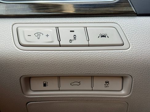 Used 2016 Hyundai Sonata Limited w/ Option Group 02 image 22