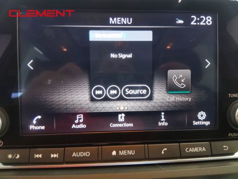 Used 2023 Nissan Rogue SV w/ SV Premium Package image 22