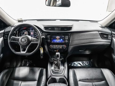 Used 2018 Nissan Rogue S FWD image 12
