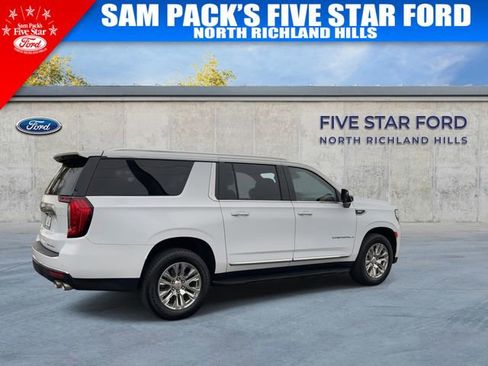 Used 2023 GMC Yukon XL Denali image 9