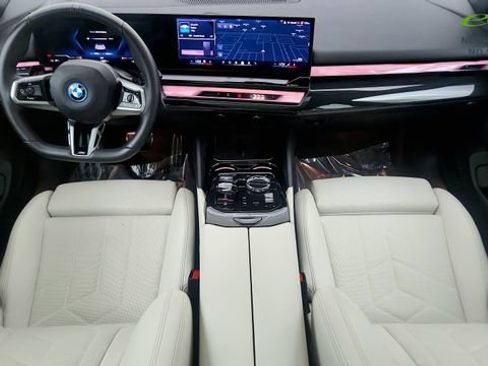 Used 2024 BMW i5 eDrive40i w/ Executive Package RWD image 47