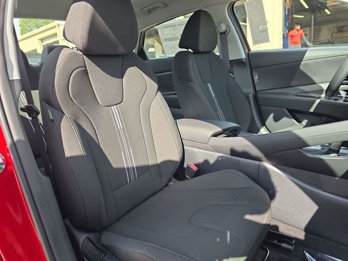 New 2026 Hyundai Elantra Blue image 18