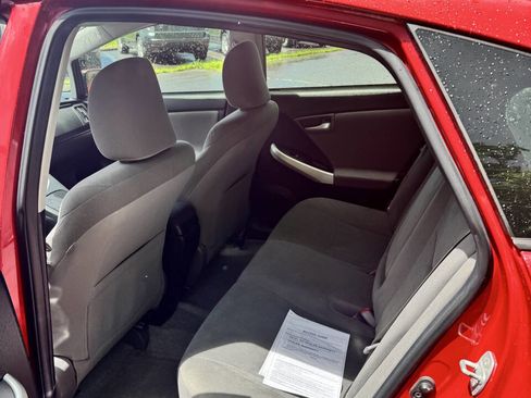 Used 2013 Toyota Prius Four image 13