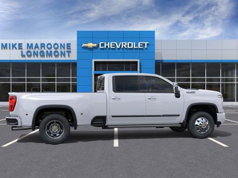 New 2026 Chevrolet Silverado 3500 High Country w/ High Country Premium Package AWD/4WD image 5