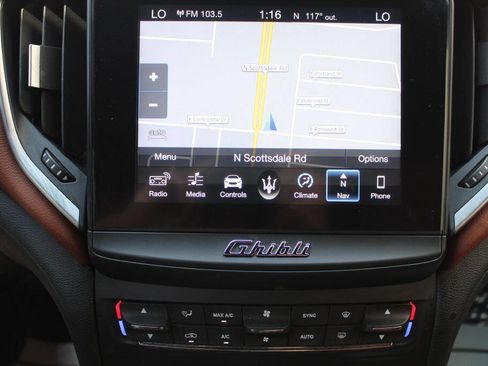 Used 2018 Maserati Ghibli image 17