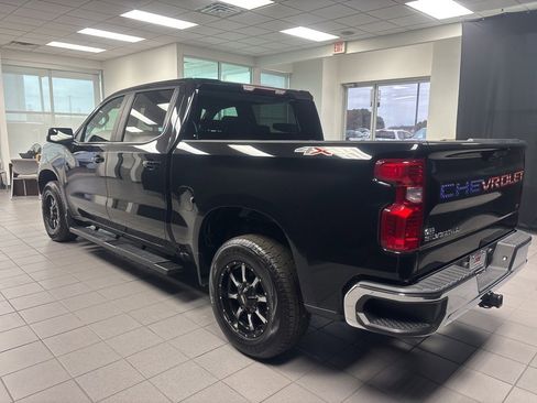 Used 2022 Chevrolet Silverado 1500 LT image 6
