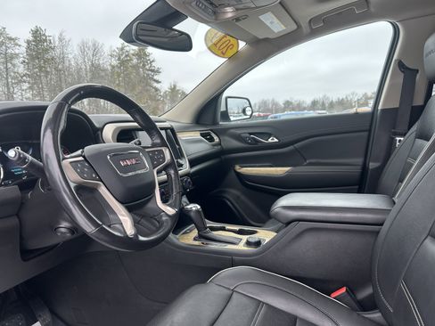 Used 2019 GMC Acadia Denali image 13