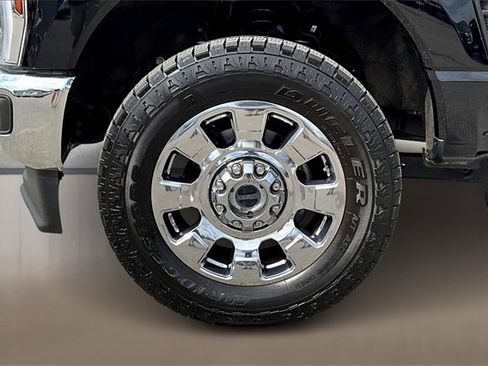 Certified 2024 Ford F250 Lariat w/ Chrome Package image 7