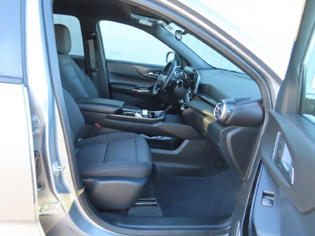 Used 2026 Chevrolet Equinox LT AWD/4WD image 24