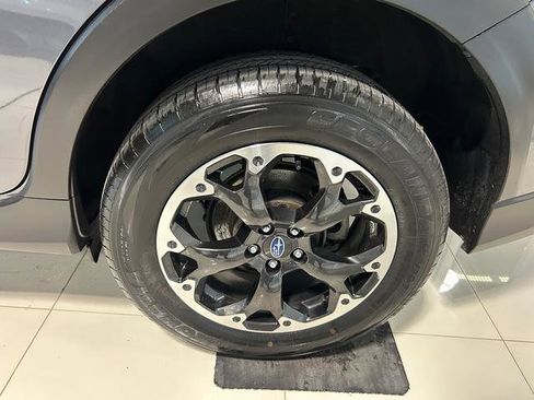 Used 2023 Subaru Crosstrek 2.0i Premium image 13