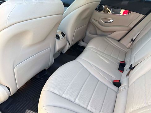 Used 2022 Mercedes-Benz GLC 300 image 16