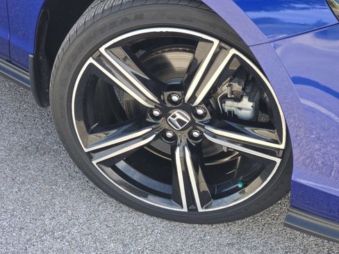 Used 2024 Honda Accord Sport image 9