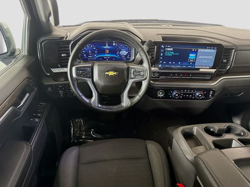 Used 2023 Chevrolet Silverado 1500 LT AWD/4WD image 17