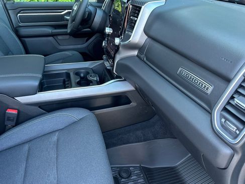 New 2026 RAM 1500 4x4 Crew Cab image 15