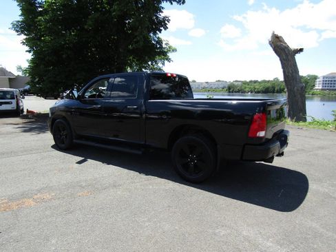 Used 2022 RAM 1500 Classic SLT AWD/4WD image 33