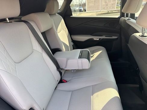 Used 2023 Lexus RX 350 Premium w/ Accessory Package AWD/4WD image 13
