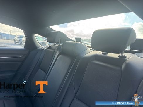 Used 2021 Honda Accord Sport image 9