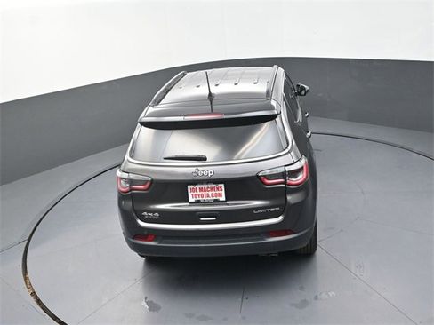 Used 2018 Jeep Compass Limited w/ Safety & Security Group image 24