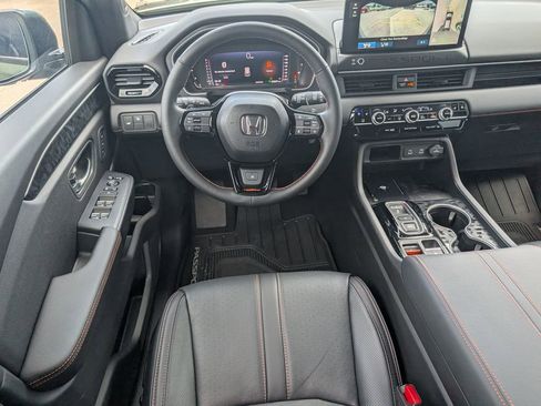 Used 2026 Honda Passport TrailSport Elite image 3