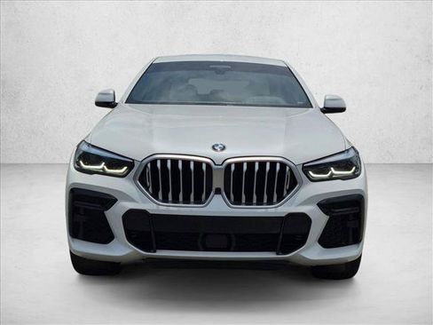 Used 2022 BMW X6 xDrive40i w/ M Sport Package AWD/4WD image 2