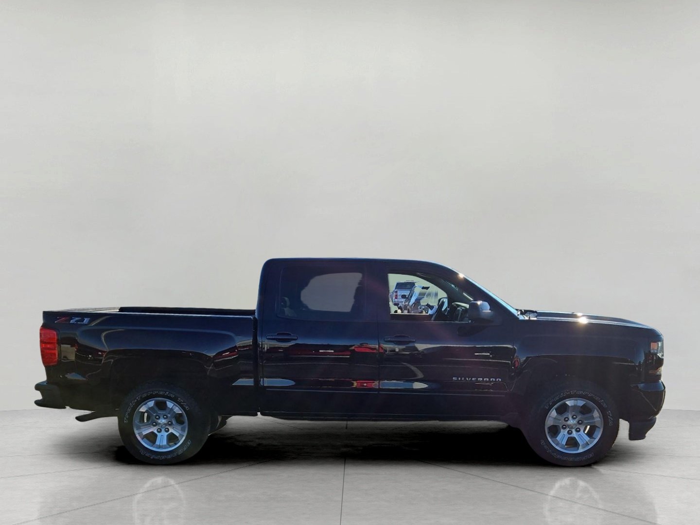 Used 2018 Chevrolet Silverado 1500 LT w/ All Star Edition AWD/4WD image 10
