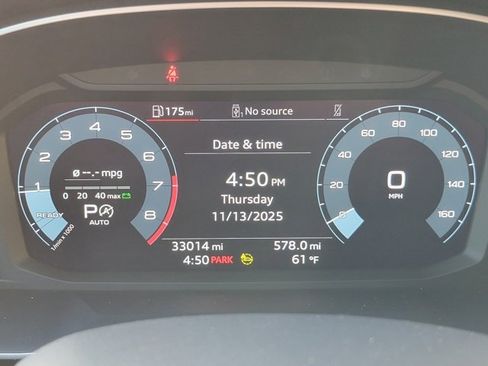 Used 2024 Audi Q3 2.0T Premium image 30