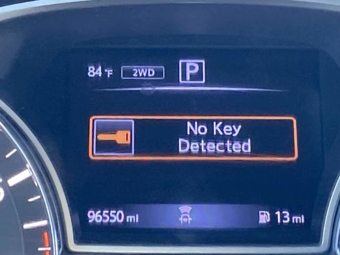 Used 2020 Nissan Pathfinder S AWD/4WD image 15