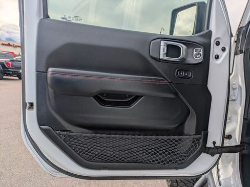 Used 2021 Jeep Wrangler Unlimited Rubicon image 15