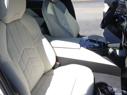 New 2026 BMW 530i w/ Premium Package RWD image 22