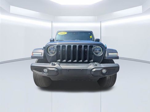 Used 2021 Jeep Wrangler Unlimited Sahara w/ Cold Weather Group AWD/4WD image 7