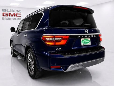 Used 2024 Nissan Armada Platinum w/ Captain's Chairs Package AWD/4WD image 5
