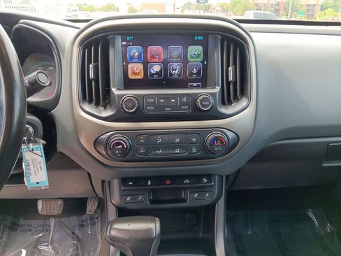 Used 2017 Chevrolet Colorado Z71 AWD/4WD image 18