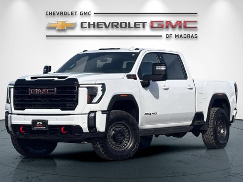Used 2024 GMC Sierra 2500 AT4 w/ AT4 Premium Plus Package AWD/4WD image 7