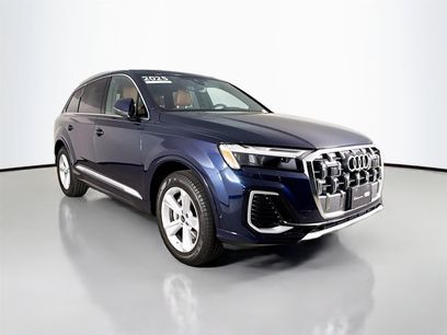 Certified 2025 Audi Q7 2.0T Premium w/ Convenience Package