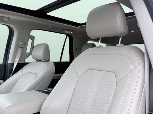 Used 2023 Ford Expedition Limited RWD image 31