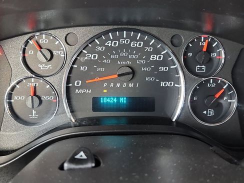 Used 2024 Chevrolet Express 2500 w/ Driver Convenience Package image 27