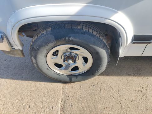 Used 1995 Dodge Dakota Sport image 9