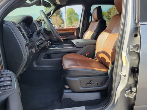 Used 2023 RAM 3500 Limited AWD/4WD image 13