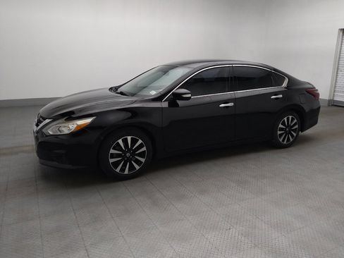 Used 2018 Nissan Altima 2.5 SL FWD image 2