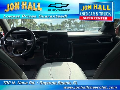 Used 2025 GMC Yukon XL Elevation w/ LPO, Floor Liner Package AWD/4WD image 28