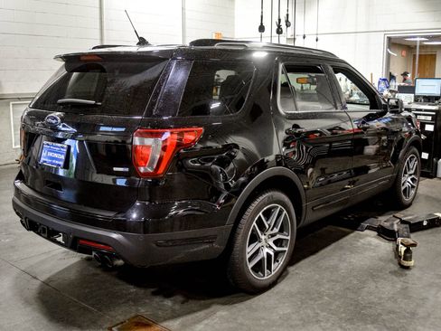 Used 2018 Ford Explorer Sport AWD/4WD image 15