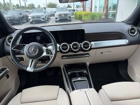 Used 2026 Mercedes-Benz GLB 250 image 15