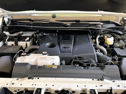 Used 2026 Toyota Tundra Limited AWD/4WD image 30