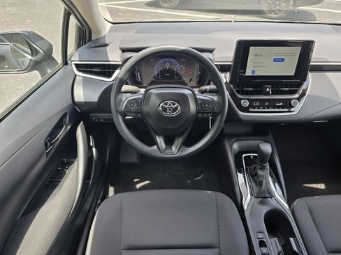 Used 2026 Toyota Corolla LE FWD image 13