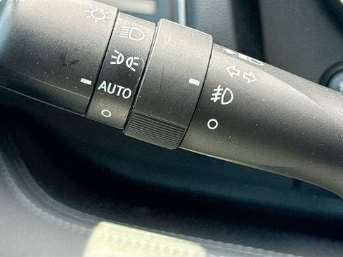Used 2023 Subaru Ascent Touring AWD/4WD image 14